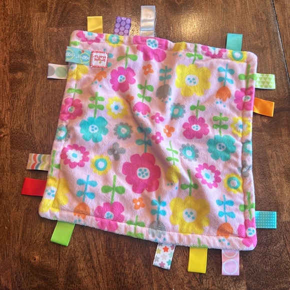 Baby girl lovey items - Picture 2 of 9